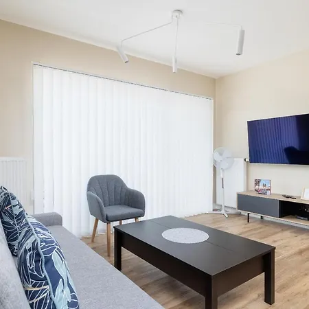 Tauron Arena Crakow Apartment With Parking By Noclegi Renters-2